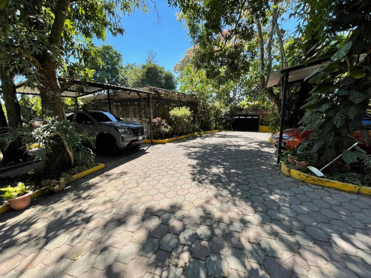 Villa Las Flores サンサルバドル エクステリア 写真
